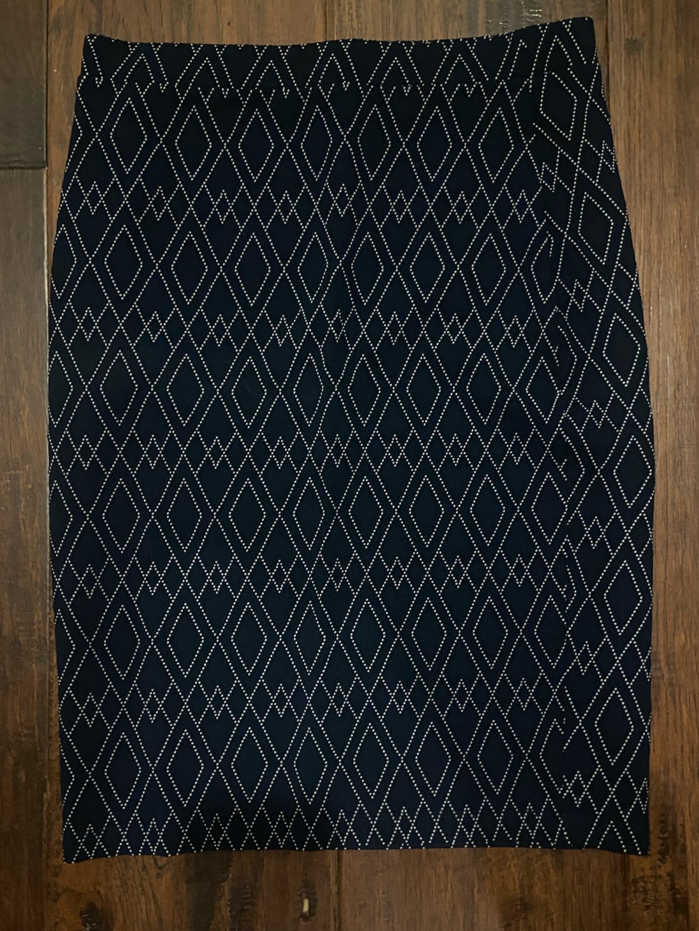 Leota Liliana Navy Pencil Skirt with Ivory Diamond Stitch